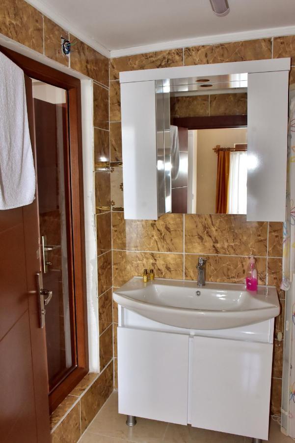 Melles Otel & Apart Анталия Екстериор снимка